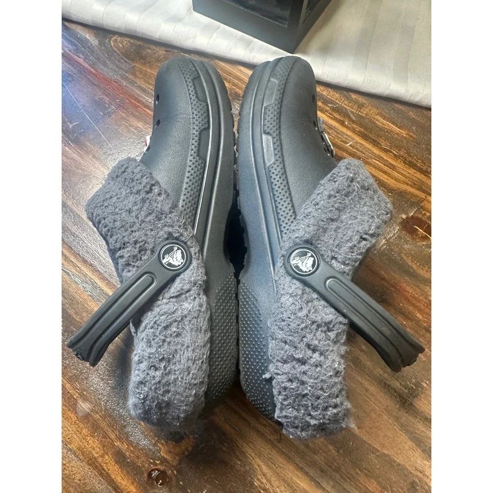 CROCS mammoth clogs